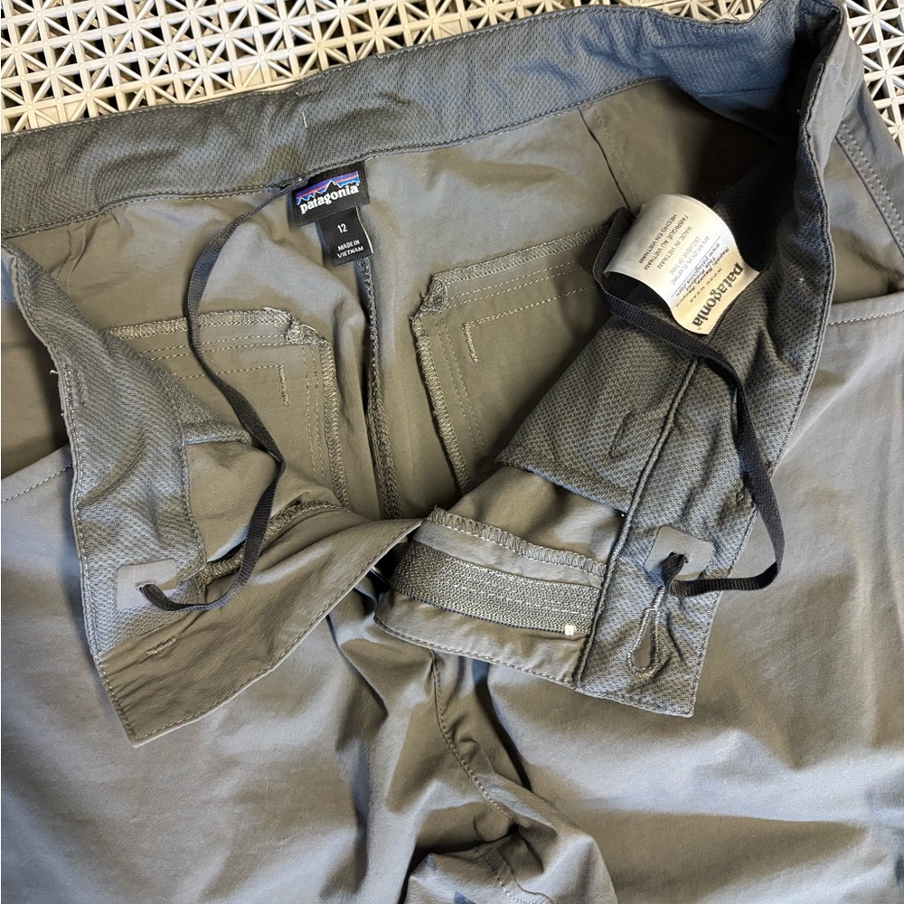 Patagonia Women’s Cargo Trail Hiking Walking Pants in Gray w/Drawstring - Picture 8 of 9